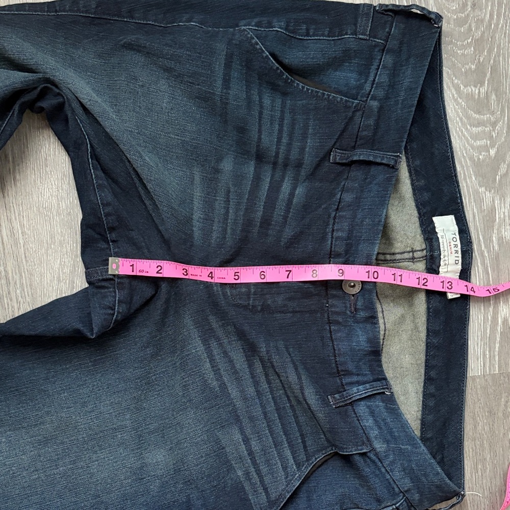 torrid Dark Indigo Extra Short Jeans, 16XS - Picture 5 of 6
